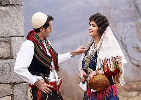 dasmat shqiptare meaning in english language|Shqiptar .